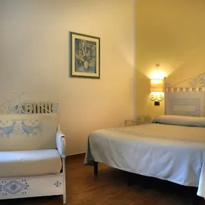 Il Gallo Di Gallura Bed & Breakfast